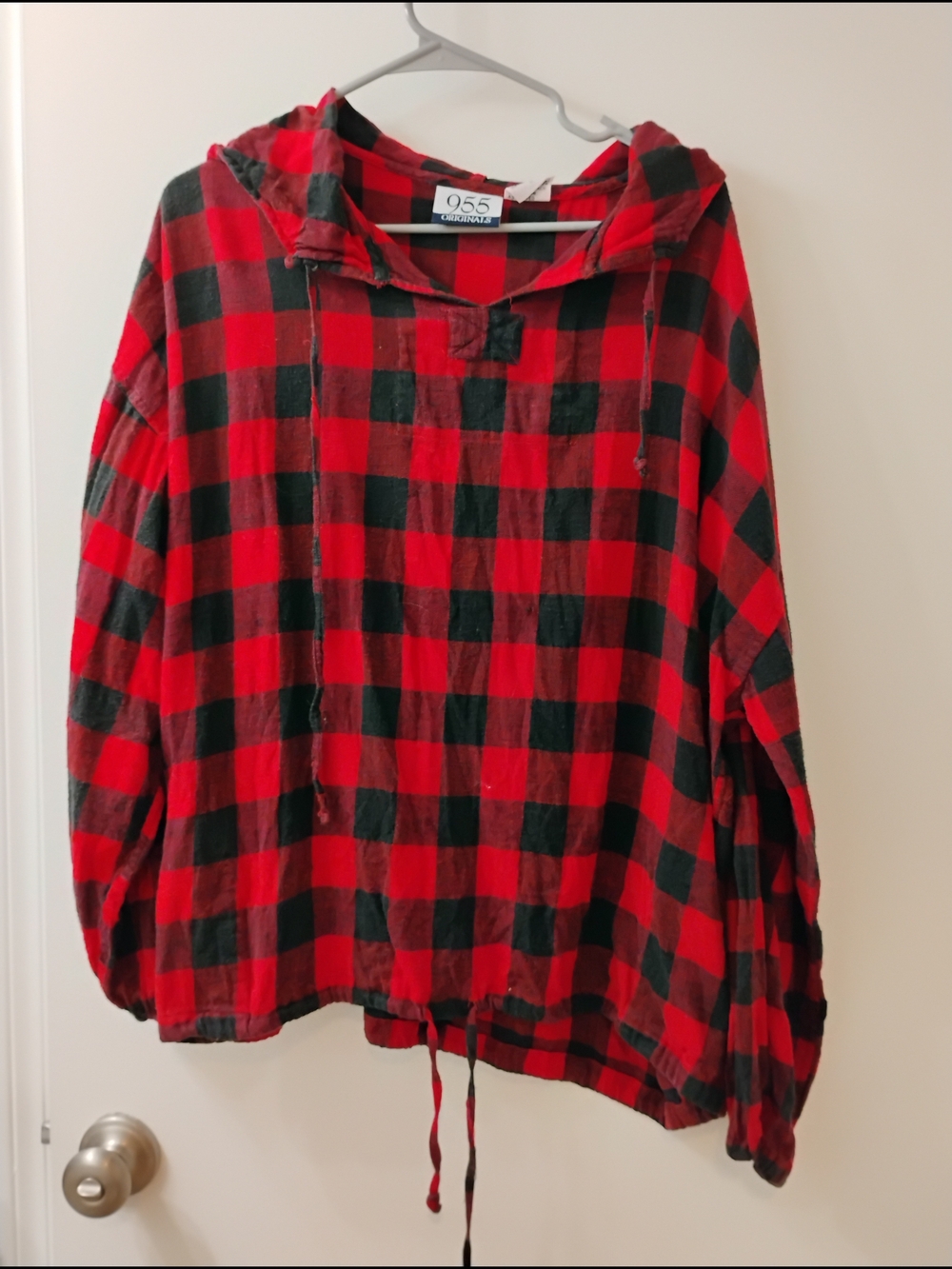 955 Vintage Red & Black Plaid Hooded Pullover
